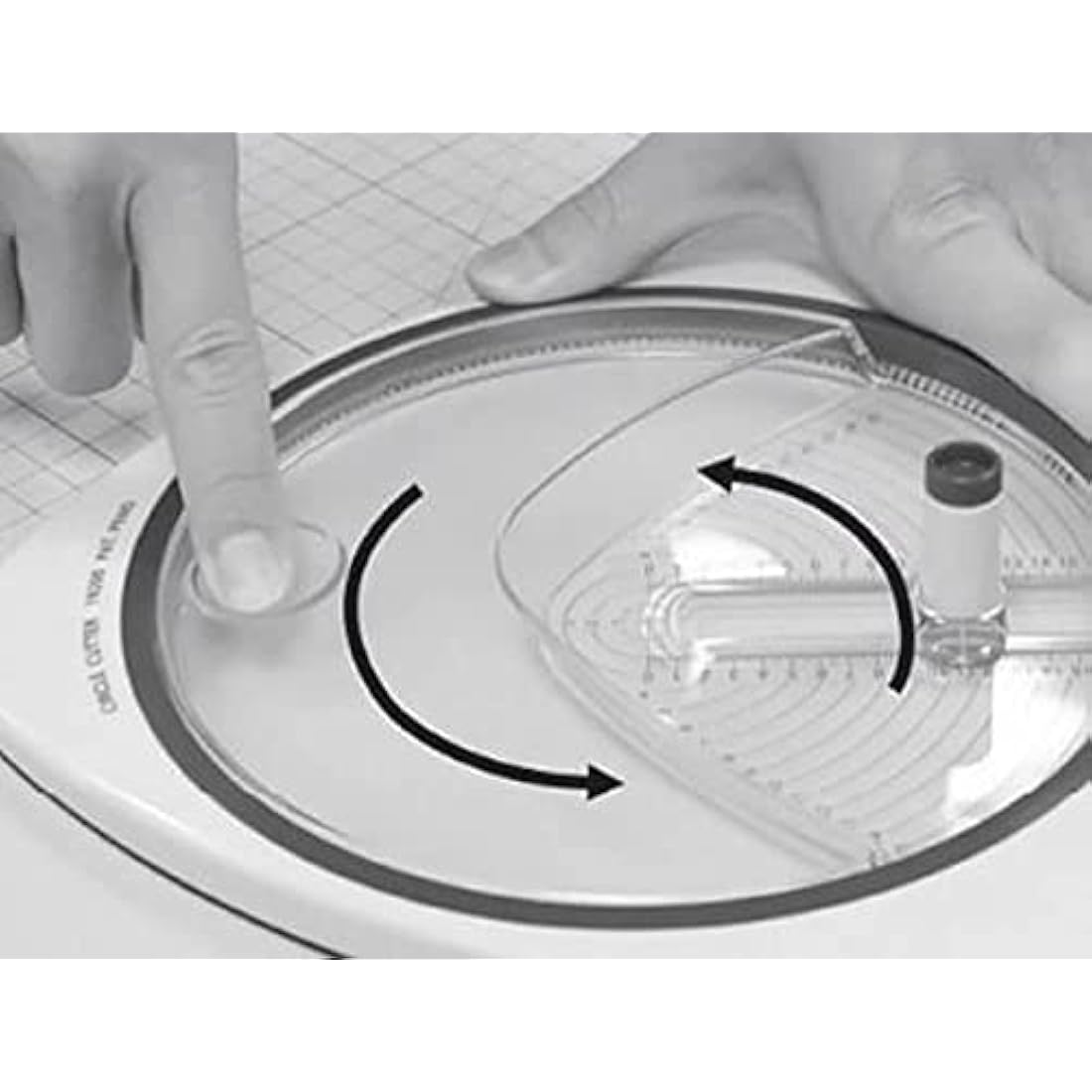 Rayher Circle Cutter for Paper & Crafting | 2.6–15cm with 3 Blades