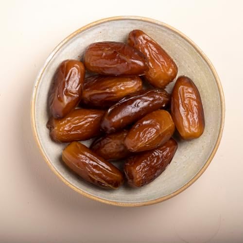 Wholefood Earth Organic Pitted Deglet Nour Dates – 2kg Raw Vegan Snack