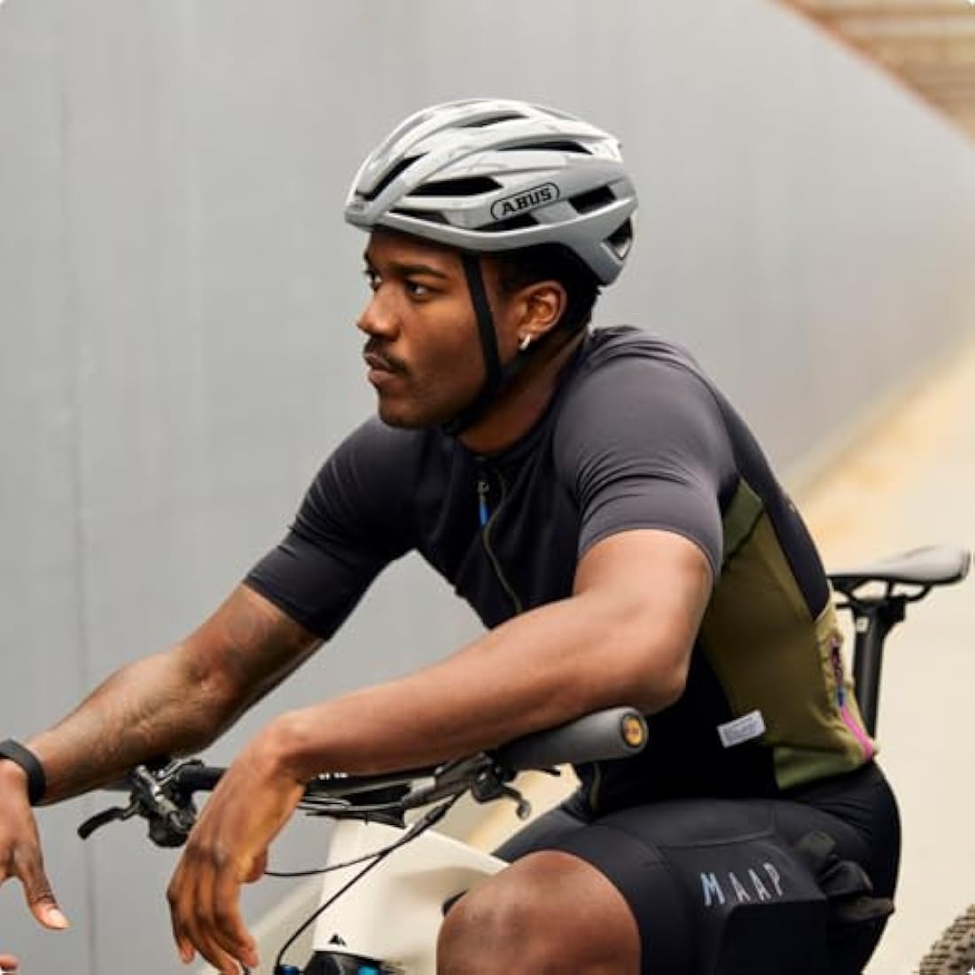 ABUS StormChaser ACE Road Bike Helmet – Lightweight Racing Bicycle Gear