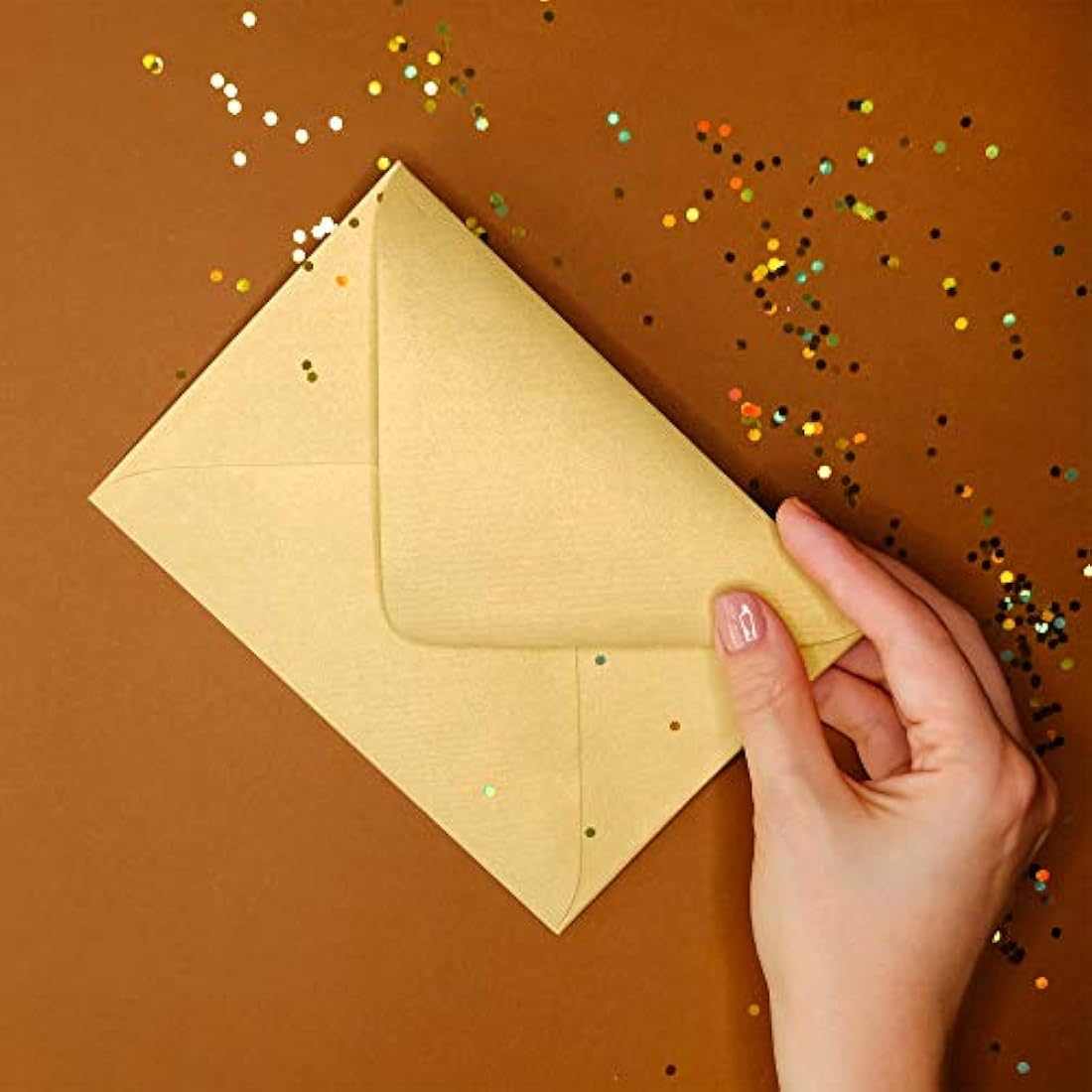 Pukka Post C5 Gummed Envelopes – Gold 100GSM Postal Pack of 25