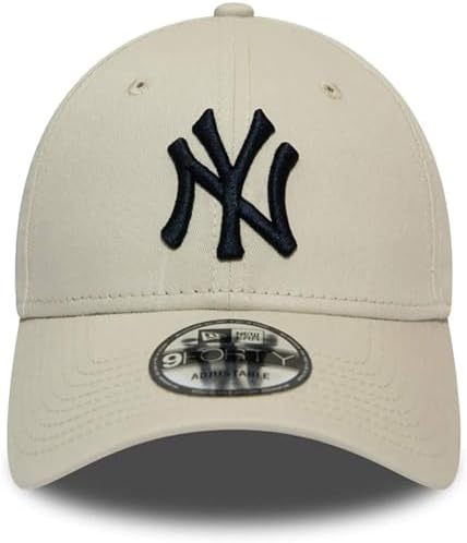 New Era New York Yankees 9Forty Adjustable Baseball Cap | League Essential