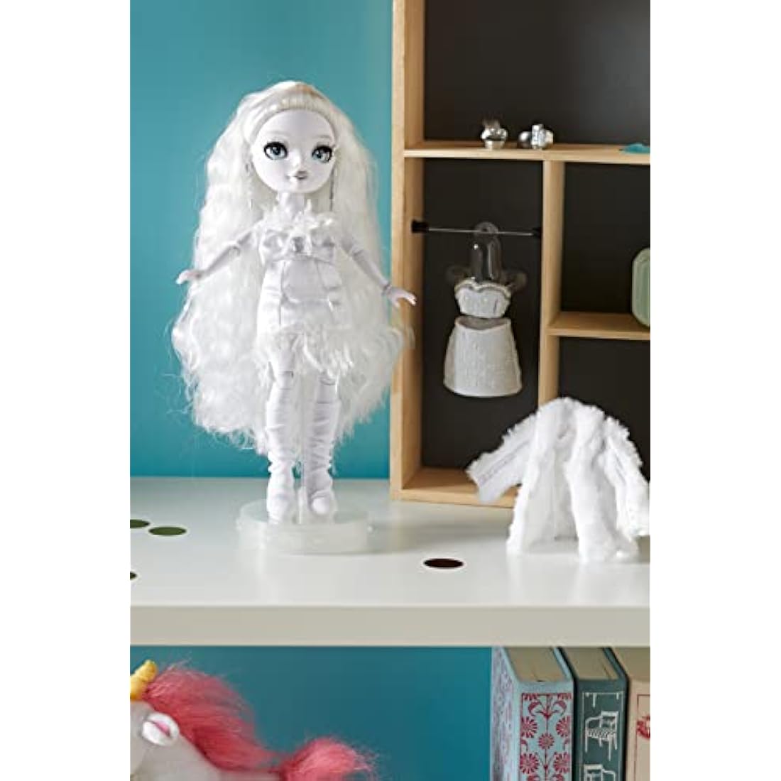 Rainbow High Shadow High Natasha Zima Greyscale Fashion Doll with Outfits
