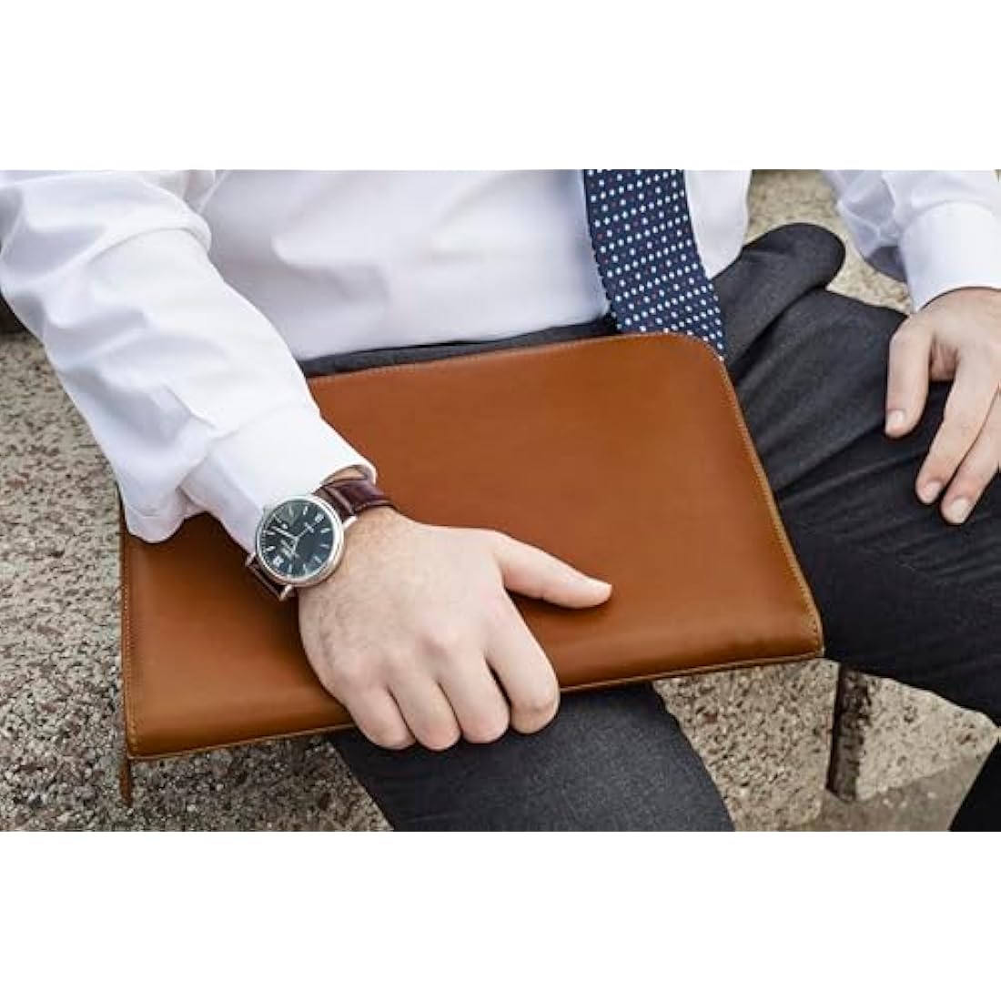 Maruse Italian Leather Portfolio – Zip-Around Laptop & iPad Folio, Cognac