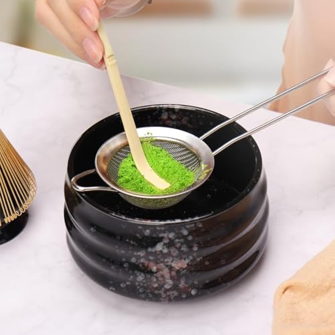 Geebuzz 6-Piece Matcha Whisk Set with Ceramic Bowl and Bamboo Whisk - Black