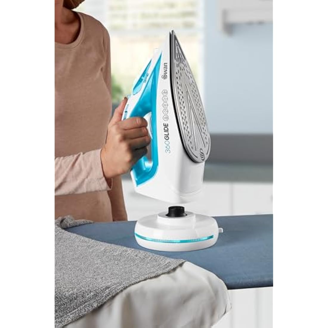 Swan 2-in-1 Cordless Steam Iron | 2800W Ceramic Soleplate – Blue