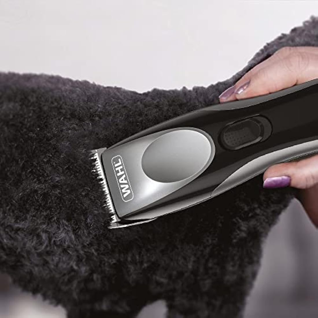 Wahl Performer Cordless Dog Clippers – Low Noise Pet Grooming Kit