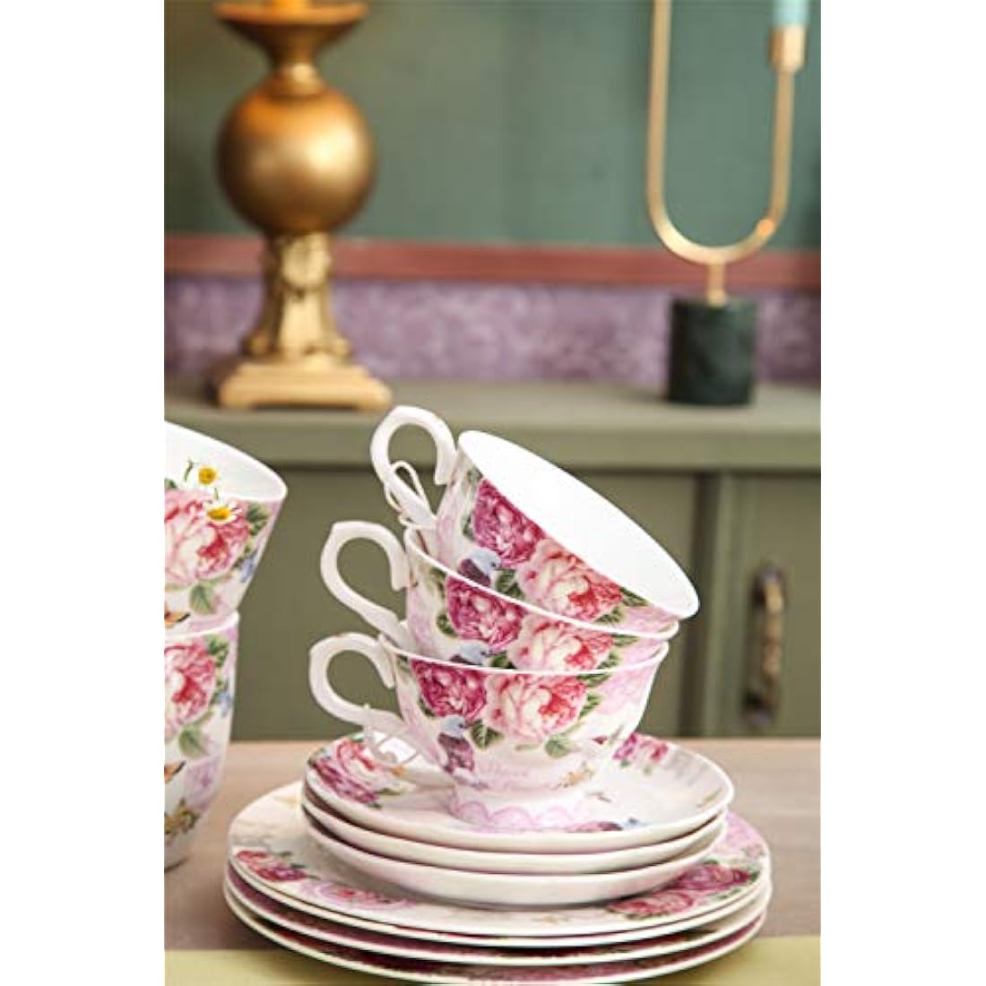 London Boutique Vintage Bone China Tea Cup and Saucer Set - 4 Piece