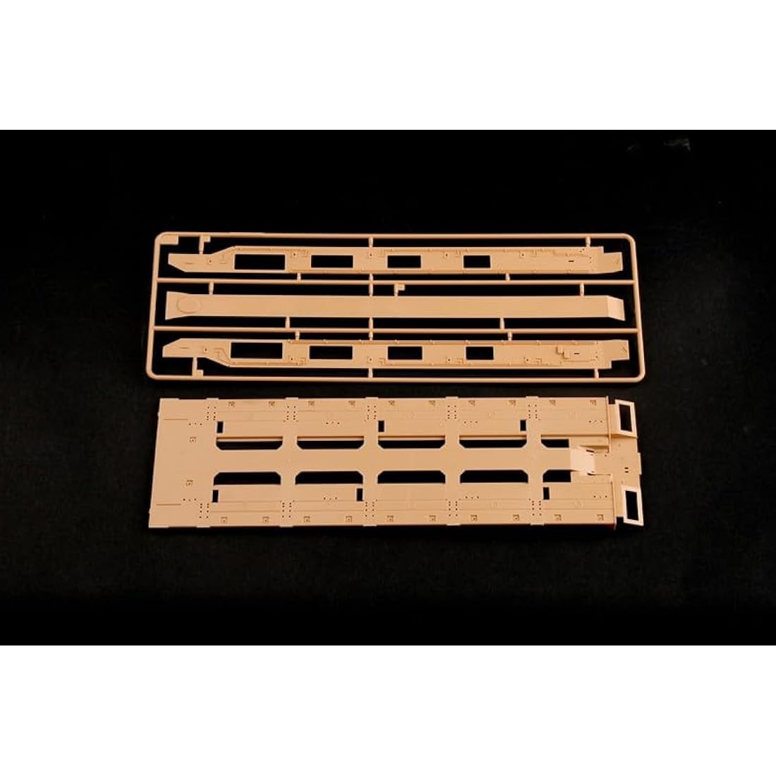 Hobbyboss 1:35 M1070/M1000 HETS Military Plastic Model Assembly Kit
