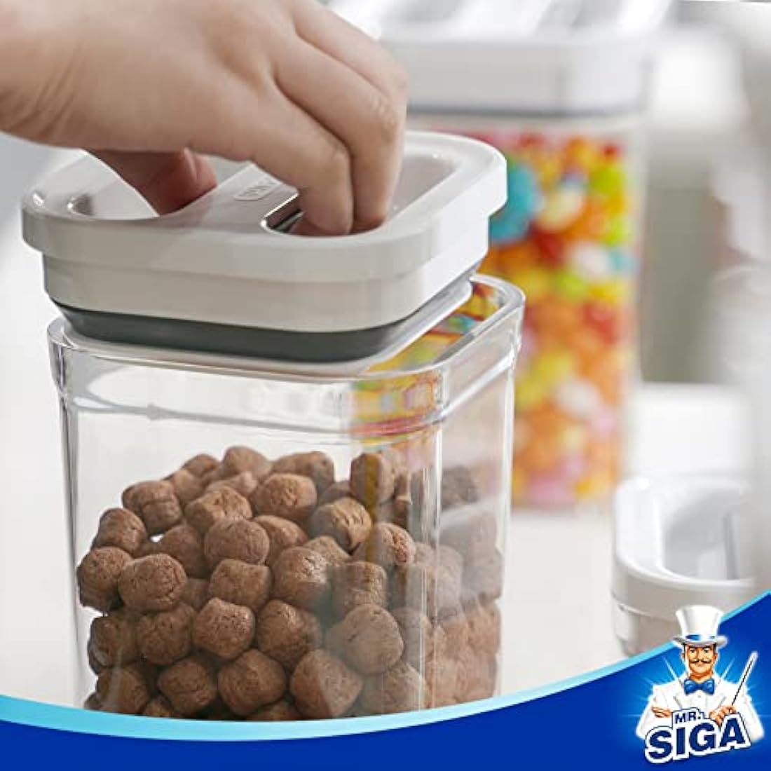 MR.SIGA Airtight Food Storage Containers | 4 Pack BPA Free Stackable Canisters