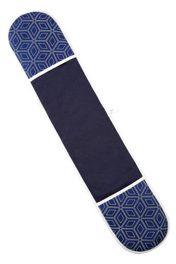 Orsina Double Oven Glove – Retro Blue and White Cube Pattern