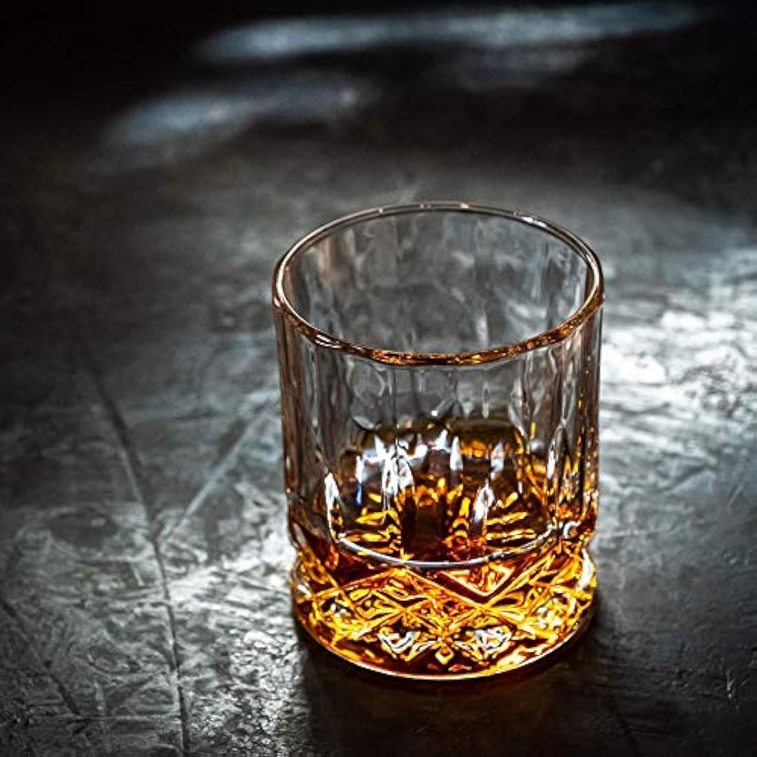 ROCKS Whiskey Chilling Stones Gift Set | 6 Granite Rocks & 2 Crystal Glasses