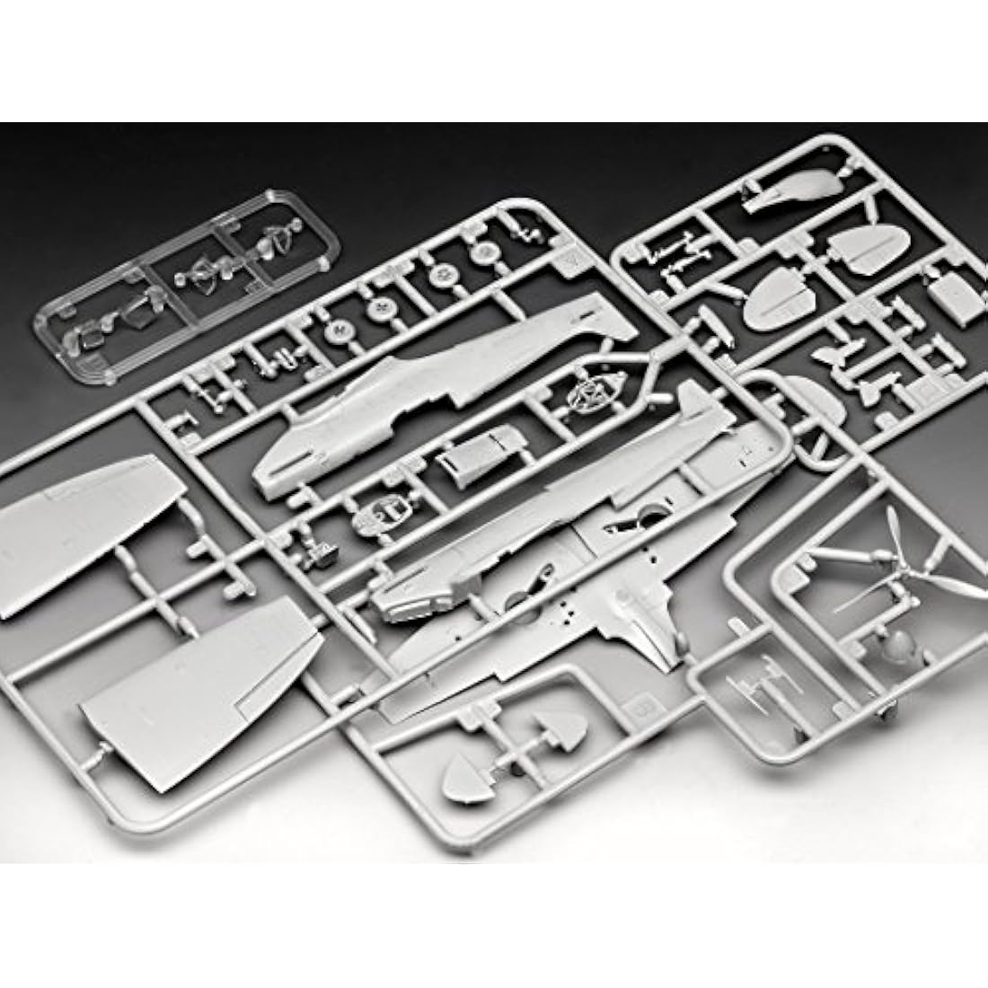 Revell Spitfire Mk.IIa Model Set – 1:72 Scale Plastic Aircraft Kit