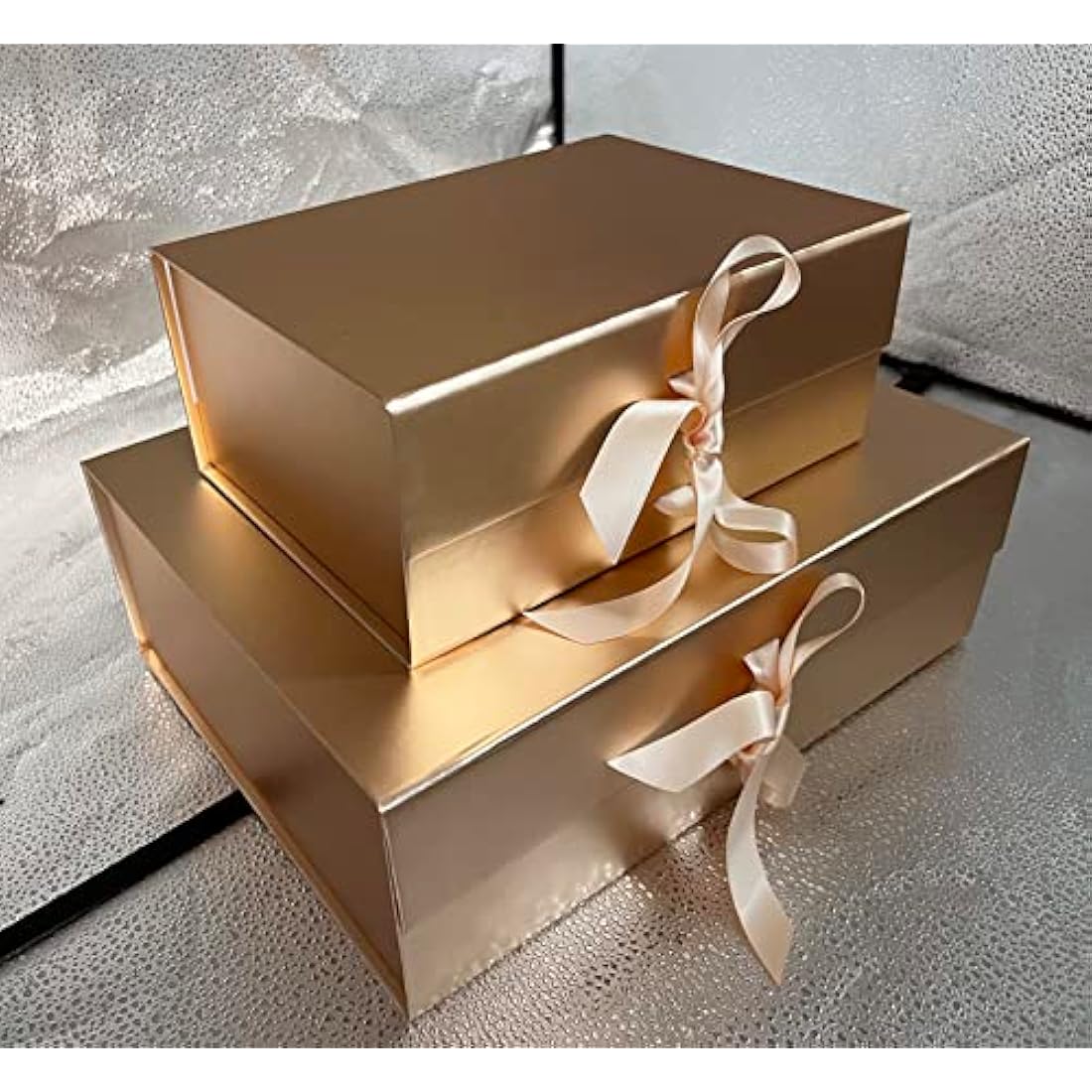Rose Gold Magnetic Gift Box with Ribbon – Large 33x26x11cm