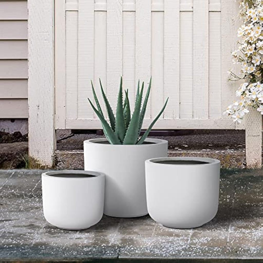 Kante Concrete Planter by Jolof Store – Modern White Outdoor Pot