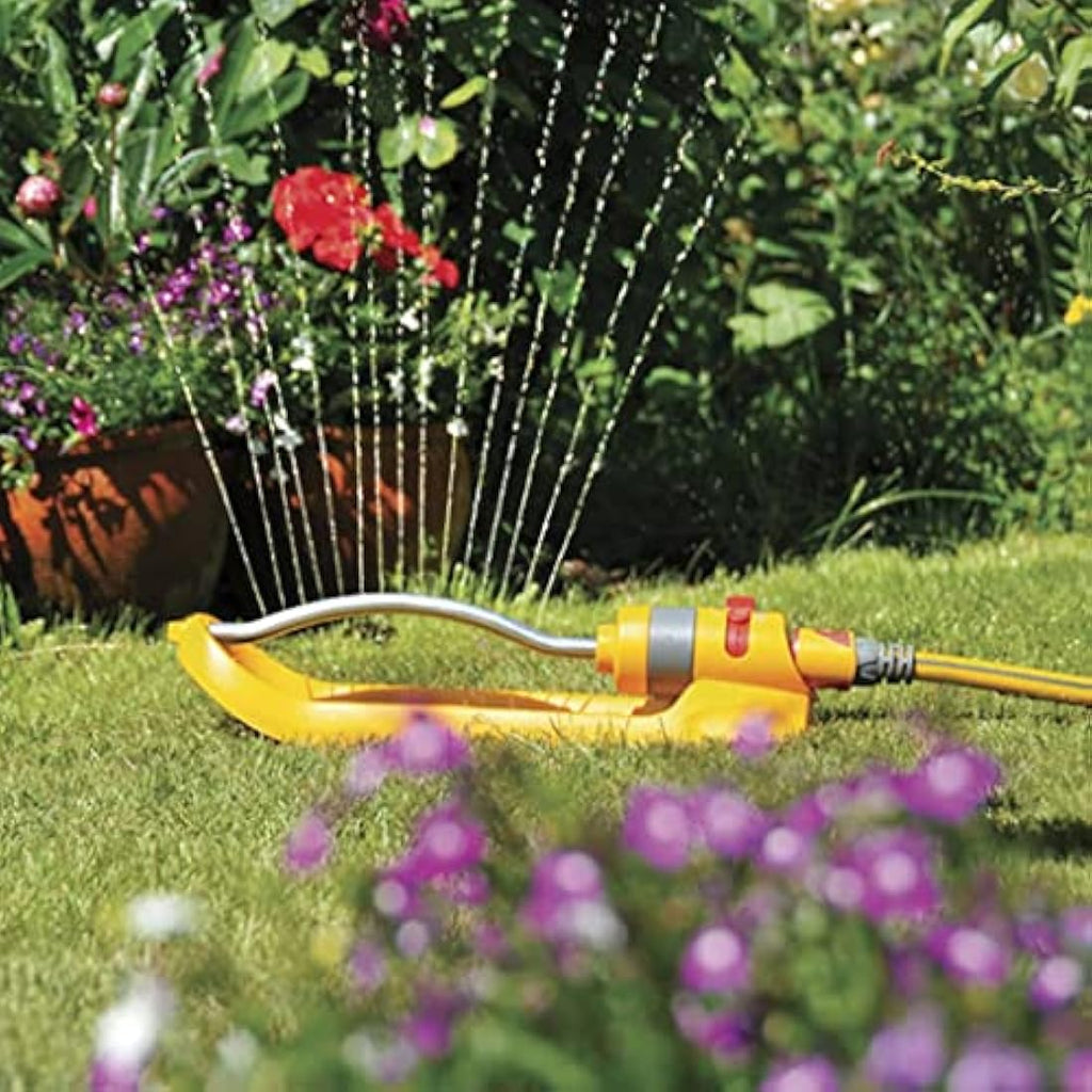 Hozelock Oscillating Sprinkler Plus 180m² – 15 Jet Lawn Sled Sprinkler