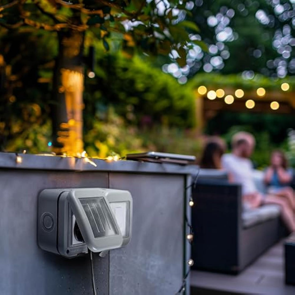 BG Electrical Outdoor Power Socket & Switch | IP55 Weatherproof | WPB21