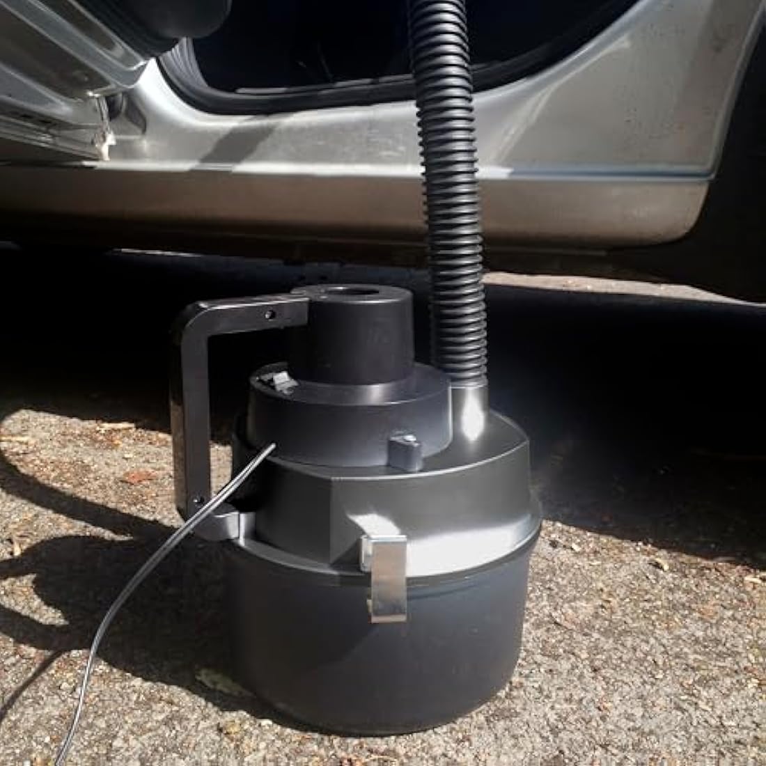 Sakura SS5311 120W Car Vacuum Cleaner & Inflator | Wet and Dry 12V