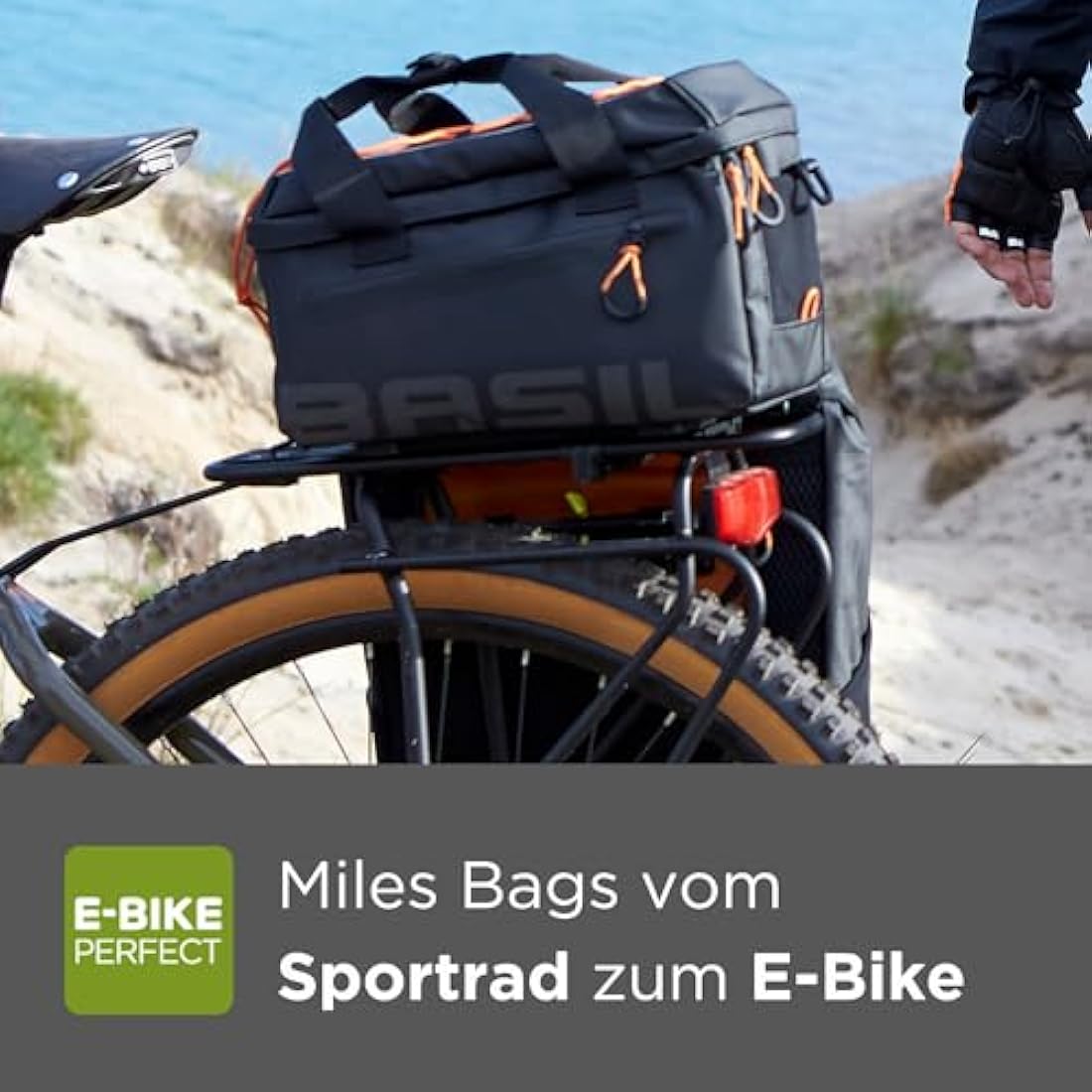 Basil Miles Handlebar Bag – 6L Waterproof Cycling Daypack in Black