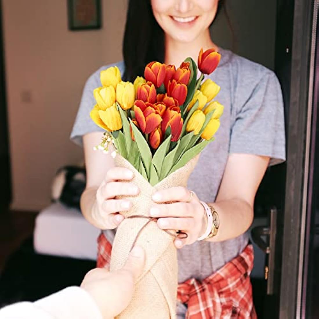 SnailGarden 36 Pcs Faux Silk Tulips - 13.8" Red & Yellow Floral Decor
