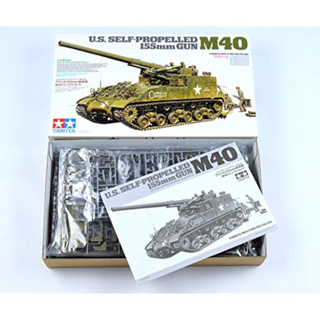 Tamiya 1:35 Scale Model Tank Kit with 8 Figurines - 300035351