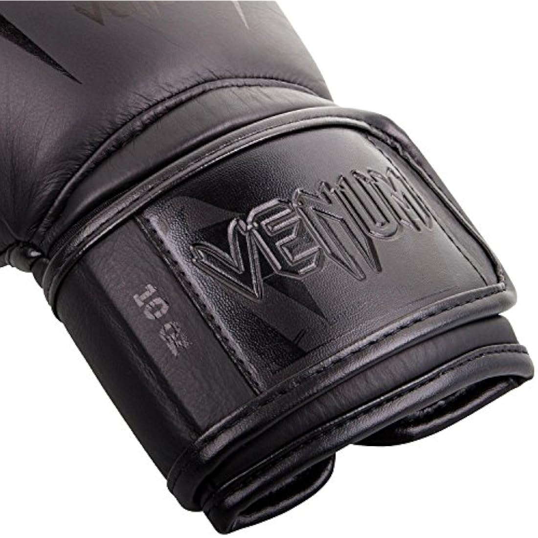 Venum Giant 3.0 Boxing Gloves – Triple Density Foam Muay Thai Gear