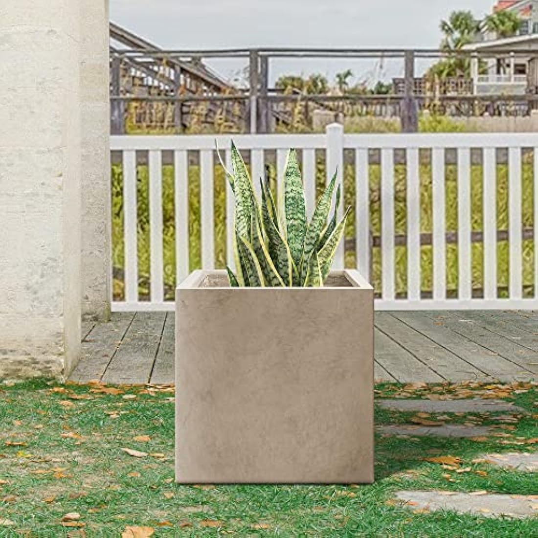 Kante Modern Square Concrete Planter – Weathered Finish, 16-Inch