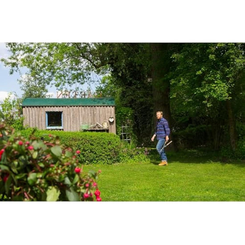 Gardena NatureCut Hedge Clippers – 23cm Serrated Blades & FSC Wood