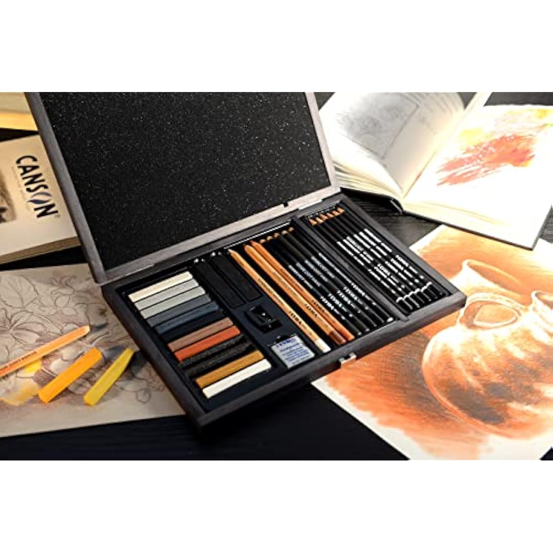 LYRA Rembrandt Art Specials Sketching Set | 32 Piece Drawing Pencils