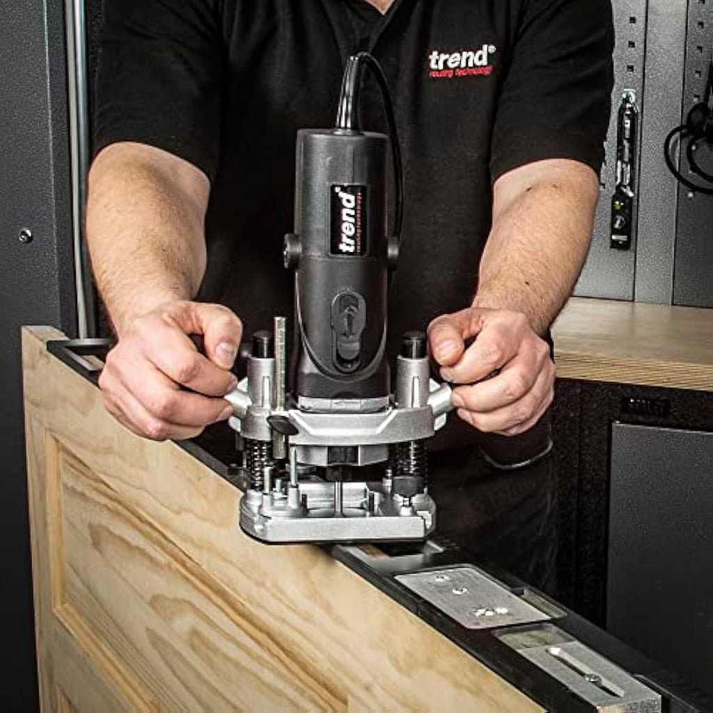 Trend T4 1/4 Inch Variable Speed Plunge Router - 850W Workshop Kitbox