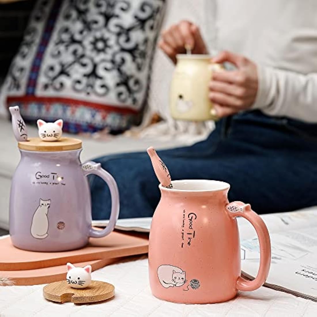 Cute Cat Ceramic Mug Set - 4 Coffee Cups with Lids and Spoons
