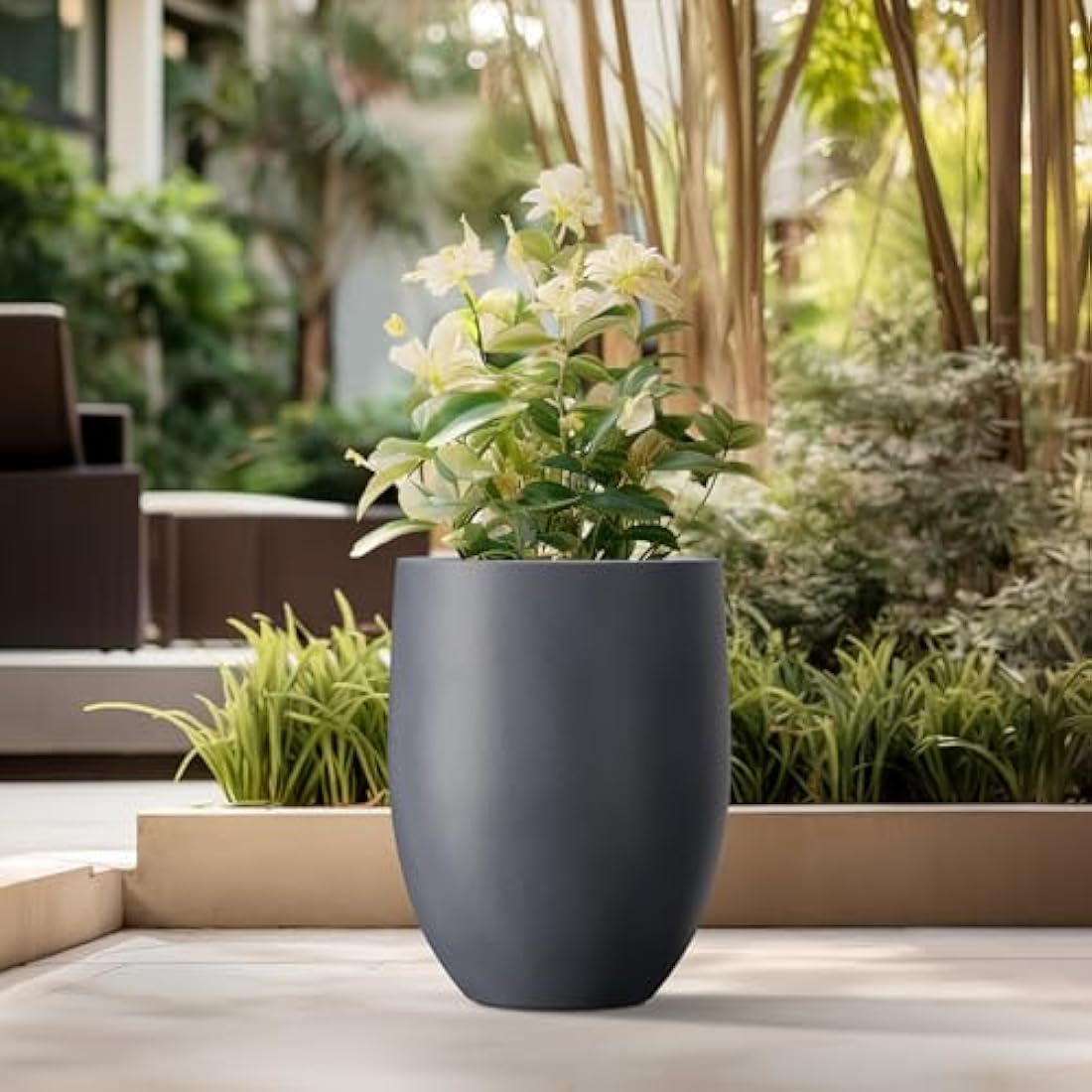Kante Large Concrete Outdoor Planter – Modern Round Taper Pot, 21.7" H