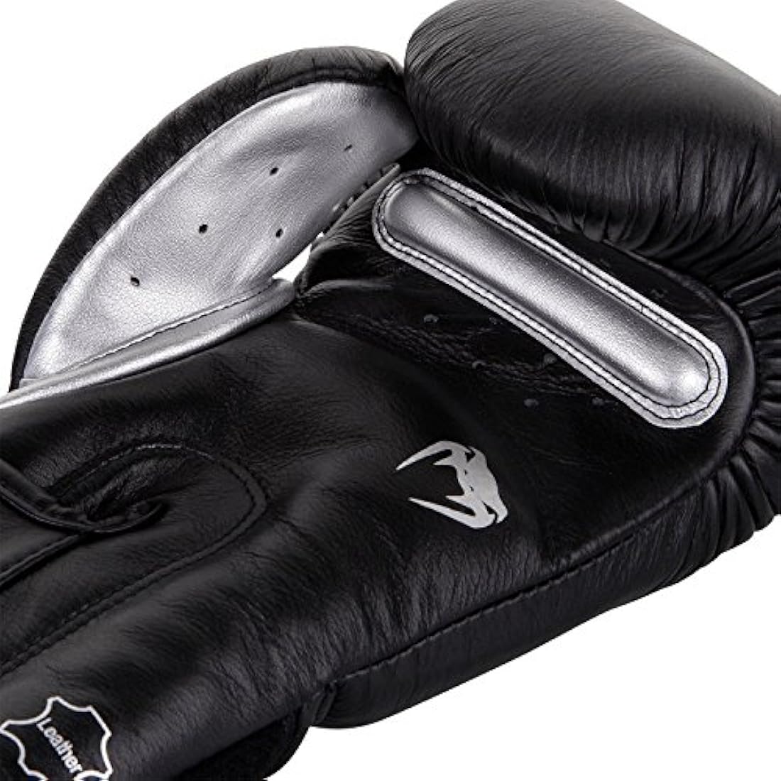 Venum Giant 3.0 Boxing Gloves – Triple Density Foam Muay Thai Gear