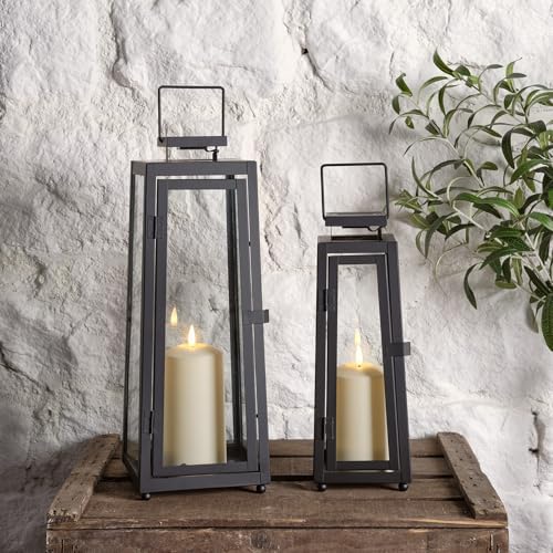 Lights4fun Set of 2 Solar Black Metal LED Candle Lanterns – IP44 Waterproof