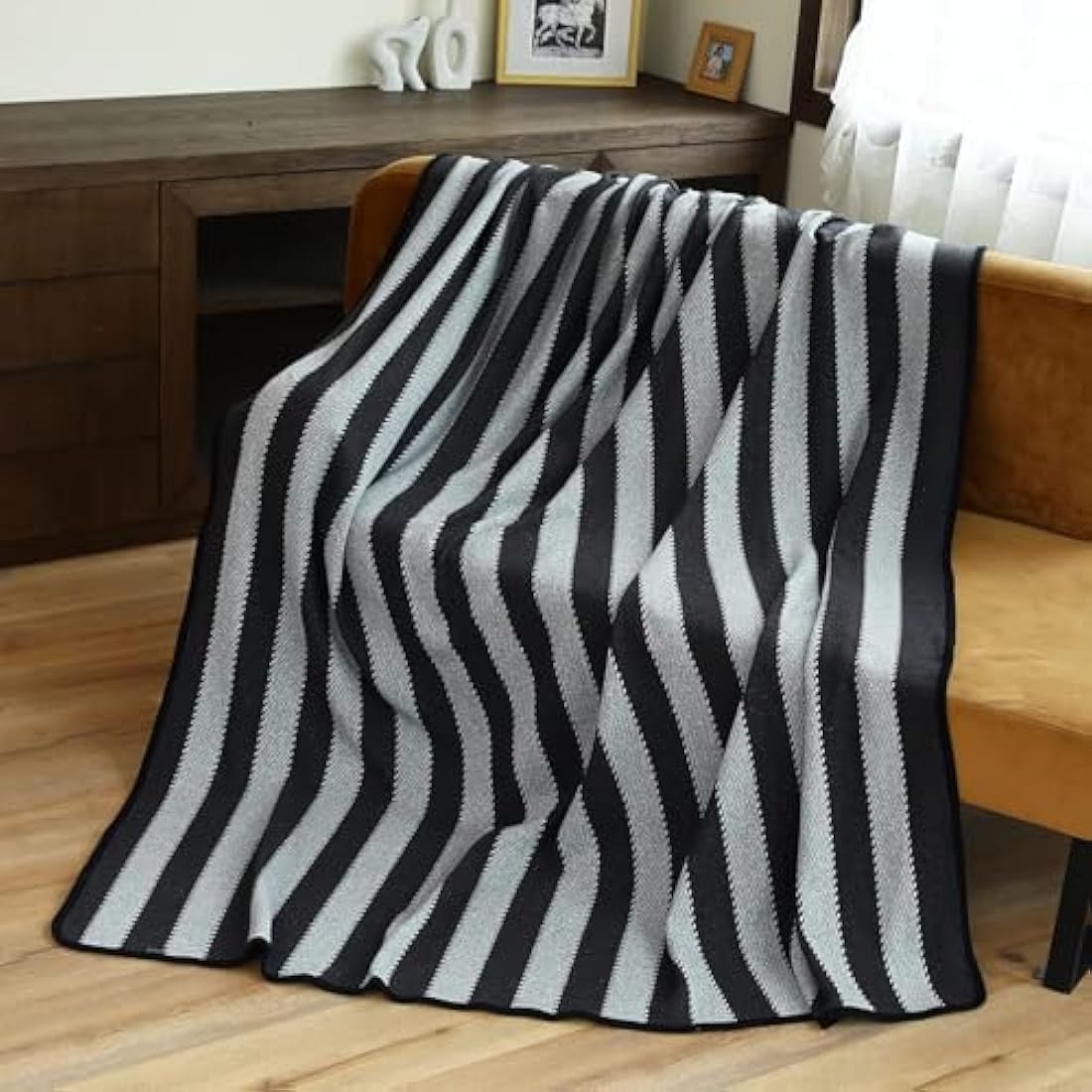 ACUSHLA Merino Wool Blanket – Large Washable Outdoor Throw, Grey Stripe