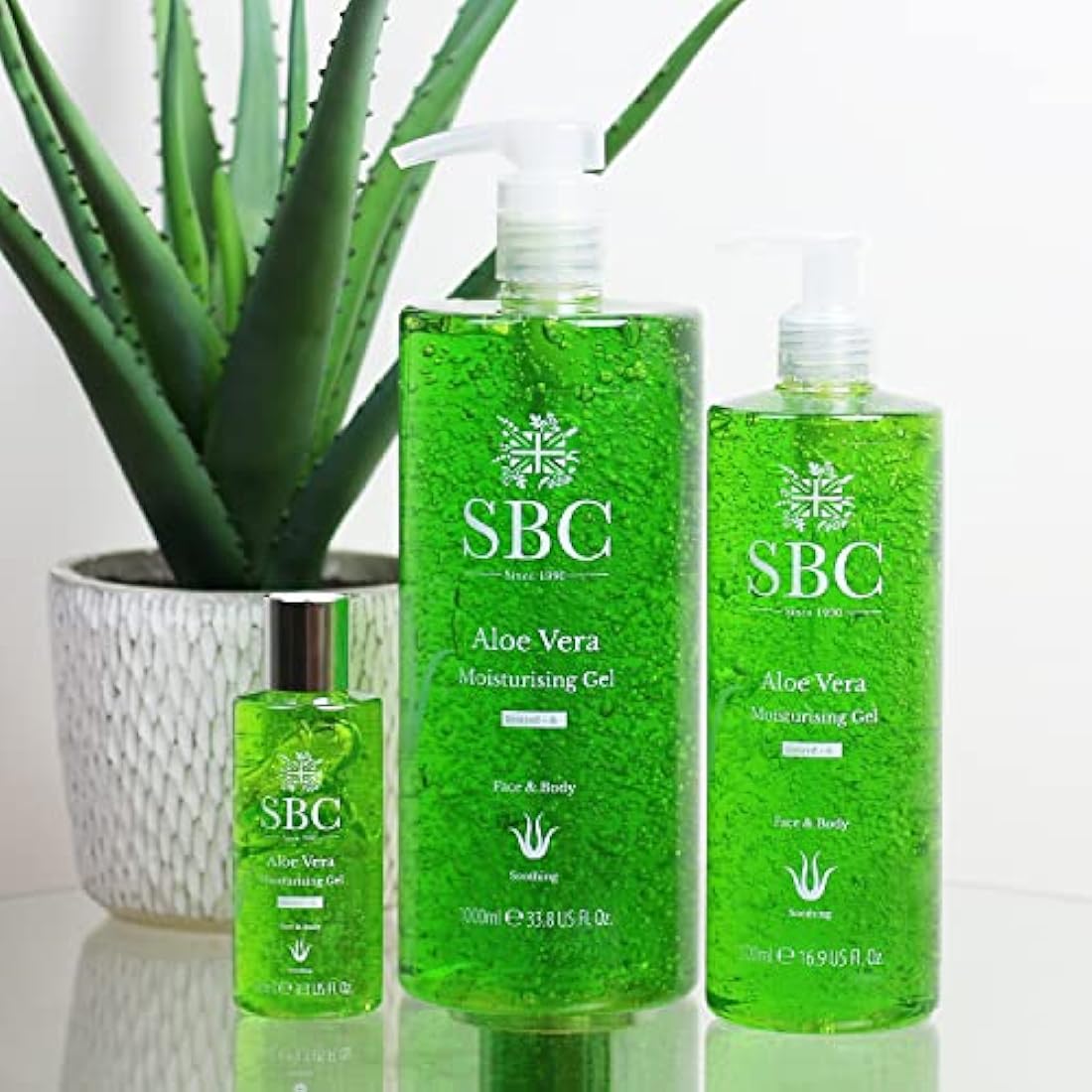 SBC Skincare Aloe Vera Moisturising Gel – Cooling Aftersun & Face Mask 1L