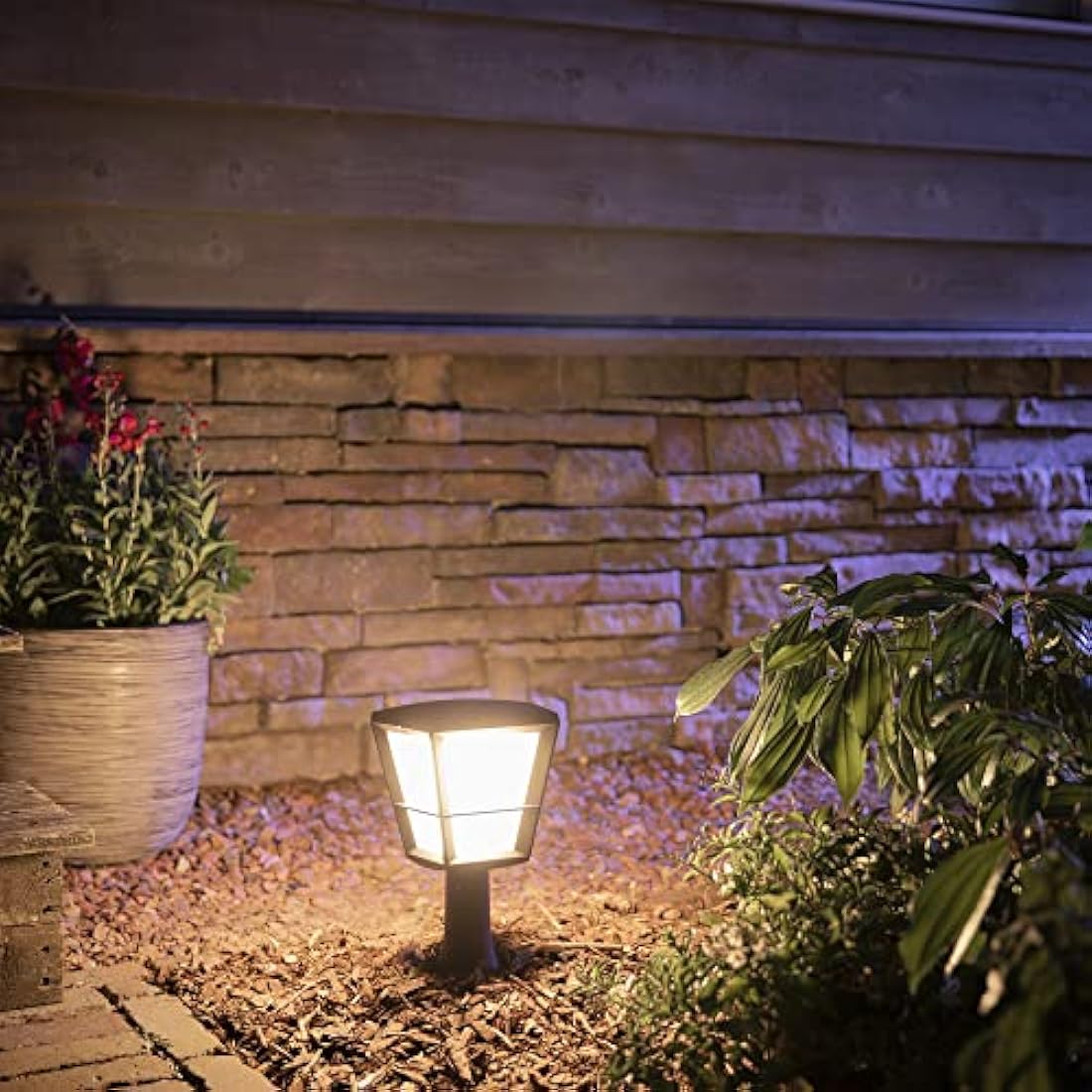 Philips Hue Econic Smart LED Garden Pedestal | White & Color Ambiance