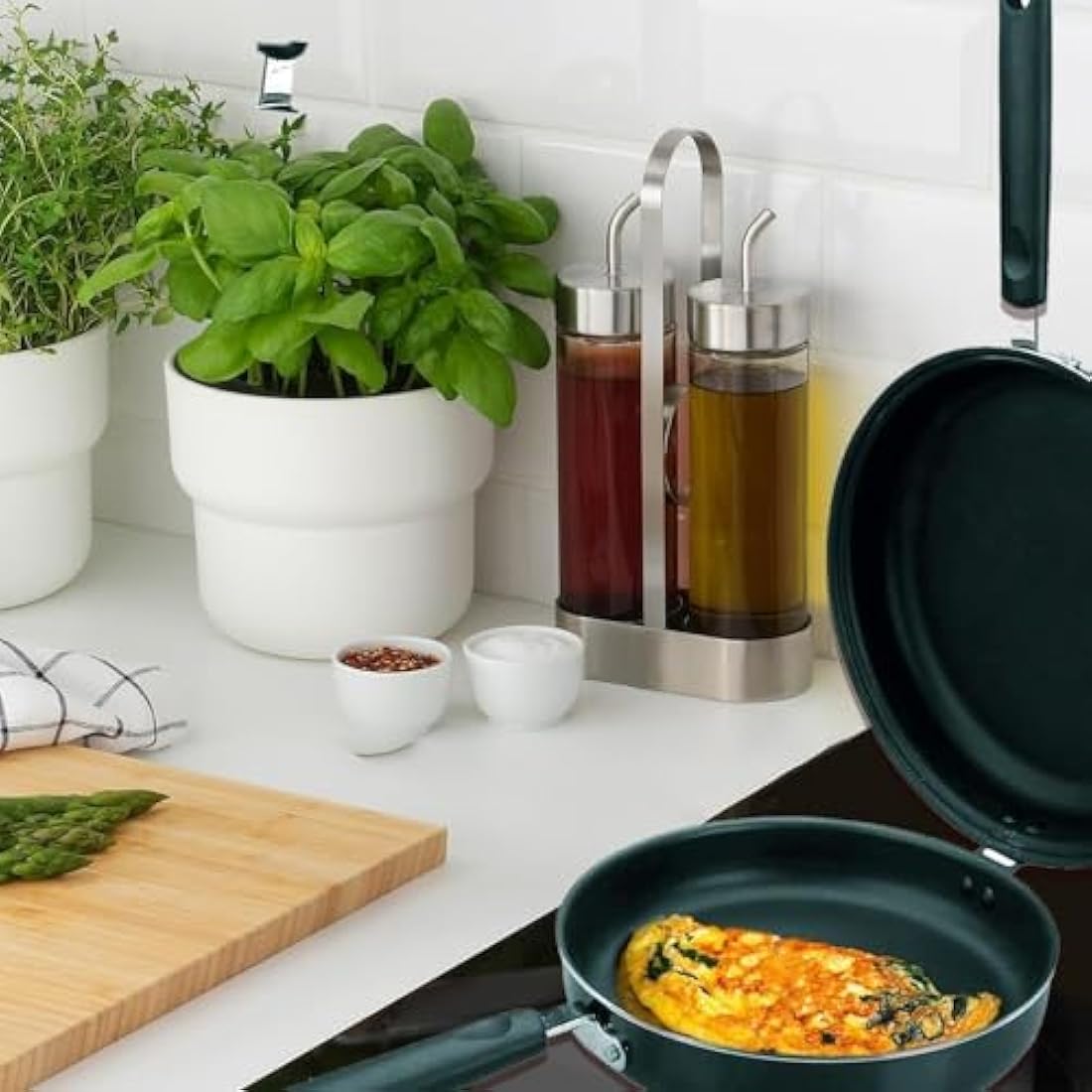 MGE World Double Flip Omelette Pan – 24cm Non-Stick Induction Frying Pan