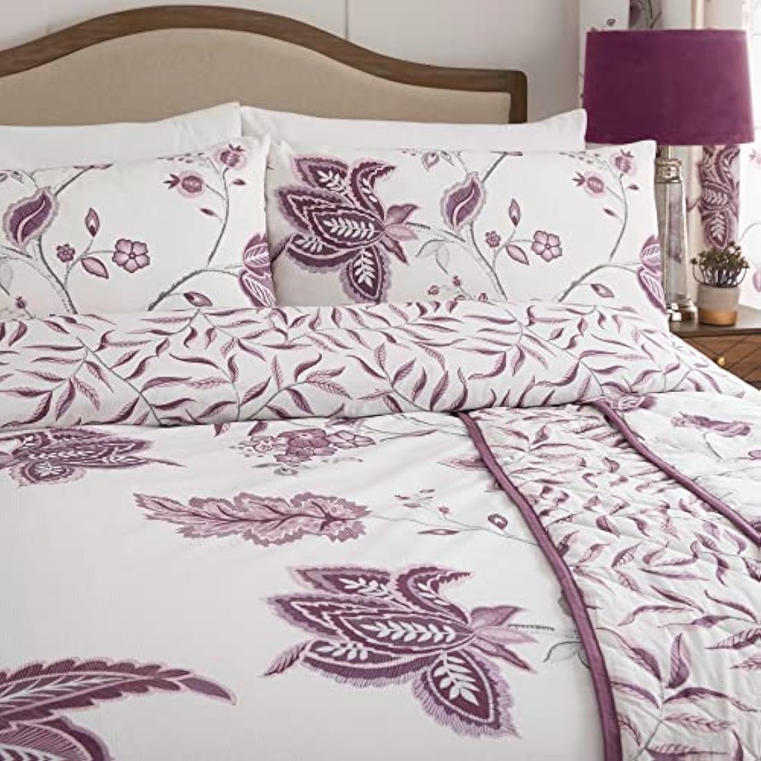 Dreams & Drapes Samira Floral Quilted Bedspread – Plum Polycotton