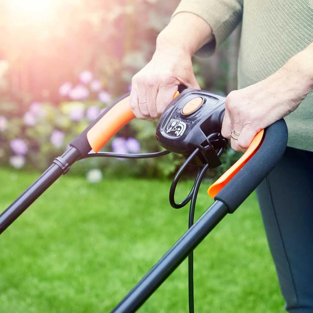 LawnMaster 1500W Electric Hover Mower | 33cm with Grass Collection
