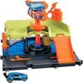 Hot Wheels Downtown Express Car Wash Playset with 1:64 Scale Vehicle