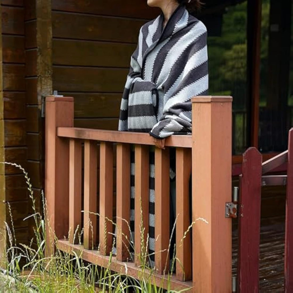 ACUSHLA Merino Wool Blanket – Large Washable Outdoor Throw, Grey Stripe