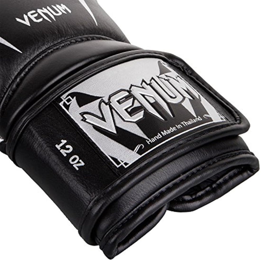 Venum Giant 3.0 Boxing Gloves – Triple Density Foam for Muay Thai