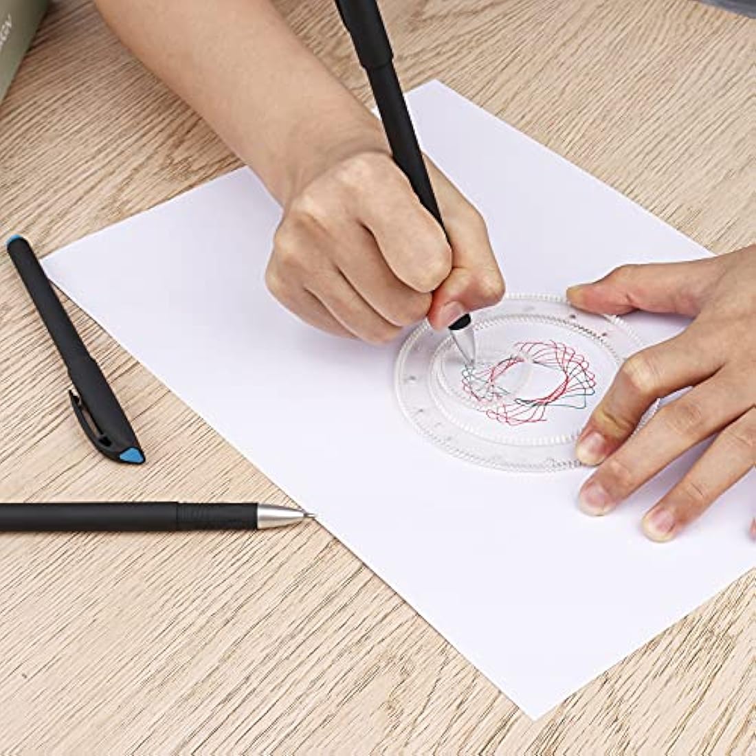 Gobesty Spirograph Deluxe Drawing Set - 28 Piece Geometric Art Kit