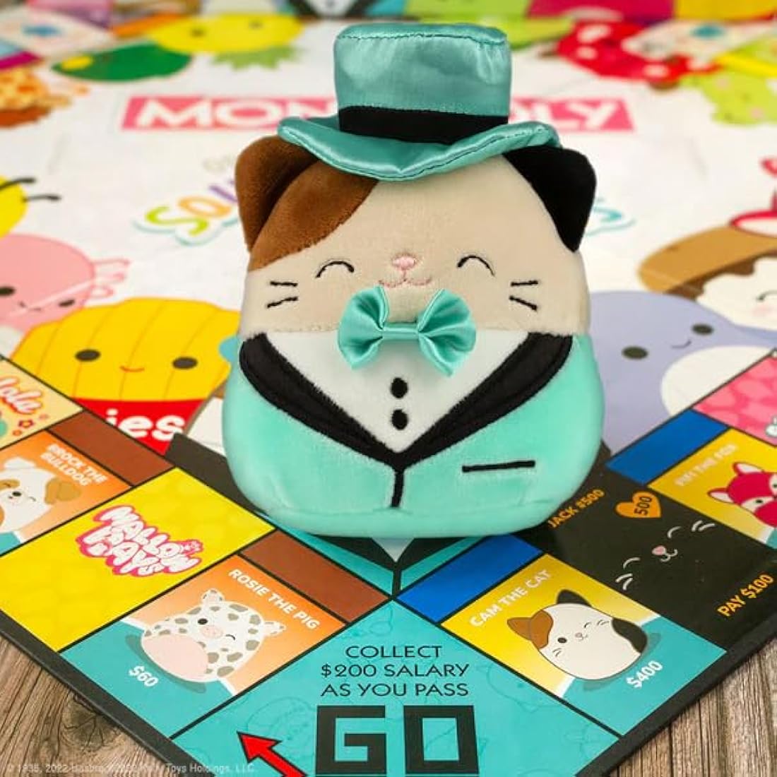 Monopoly Squishmallows Board Game – Hasbro Classic with 6 Metal Tokens