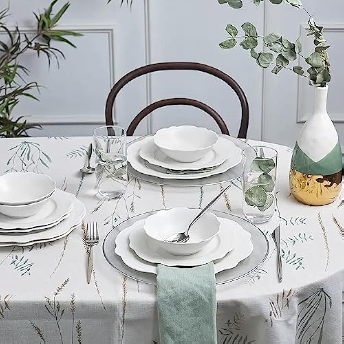 Karaca Daisy 12-Piece White Porcelain Dinner Set for 4 People