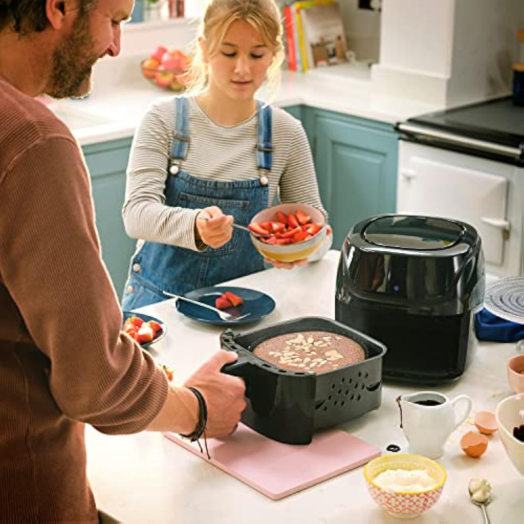 Russell Hobbs 4L Digital Air Fryer – 10 Programs & Energy Saving