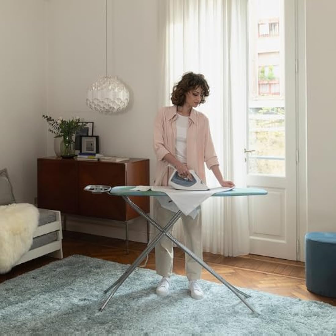 Vileda Smart Ironing Board – Blue Steam Permeable Mesh, 114x34cm