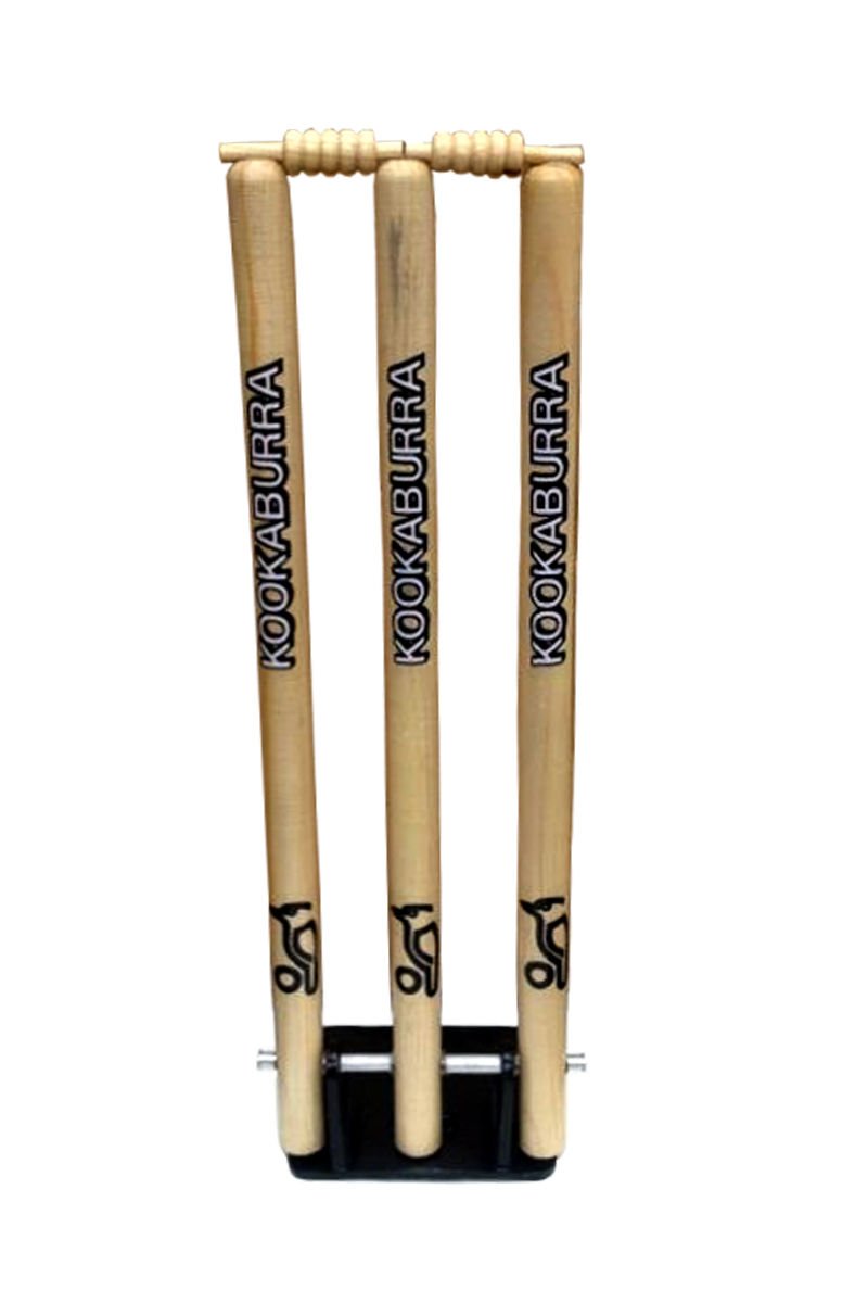 Kookaburra Spring Return Cricket Stumps – White Training Equipment Set