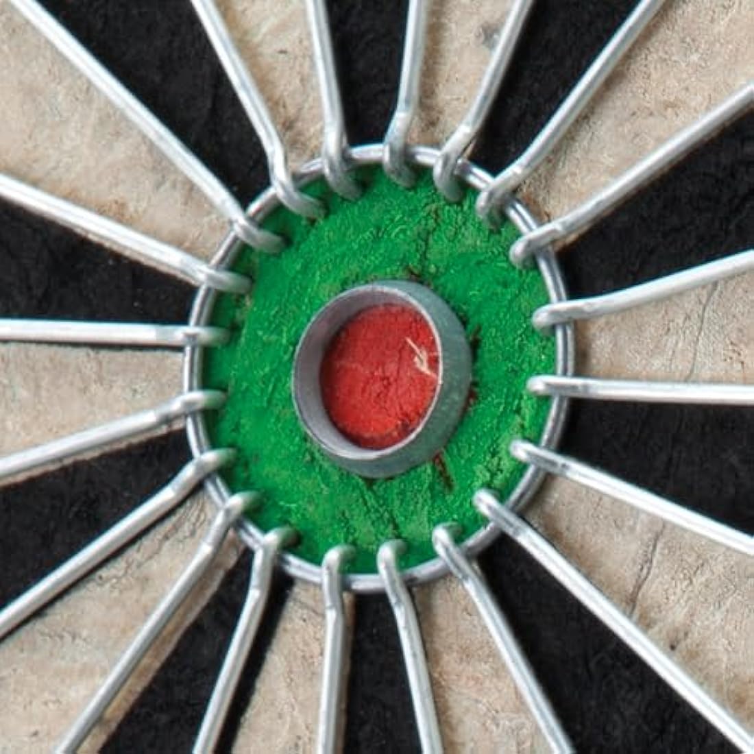 Regulation Bristle Dartboard Set – 17.75" Sisal with 6 Darts