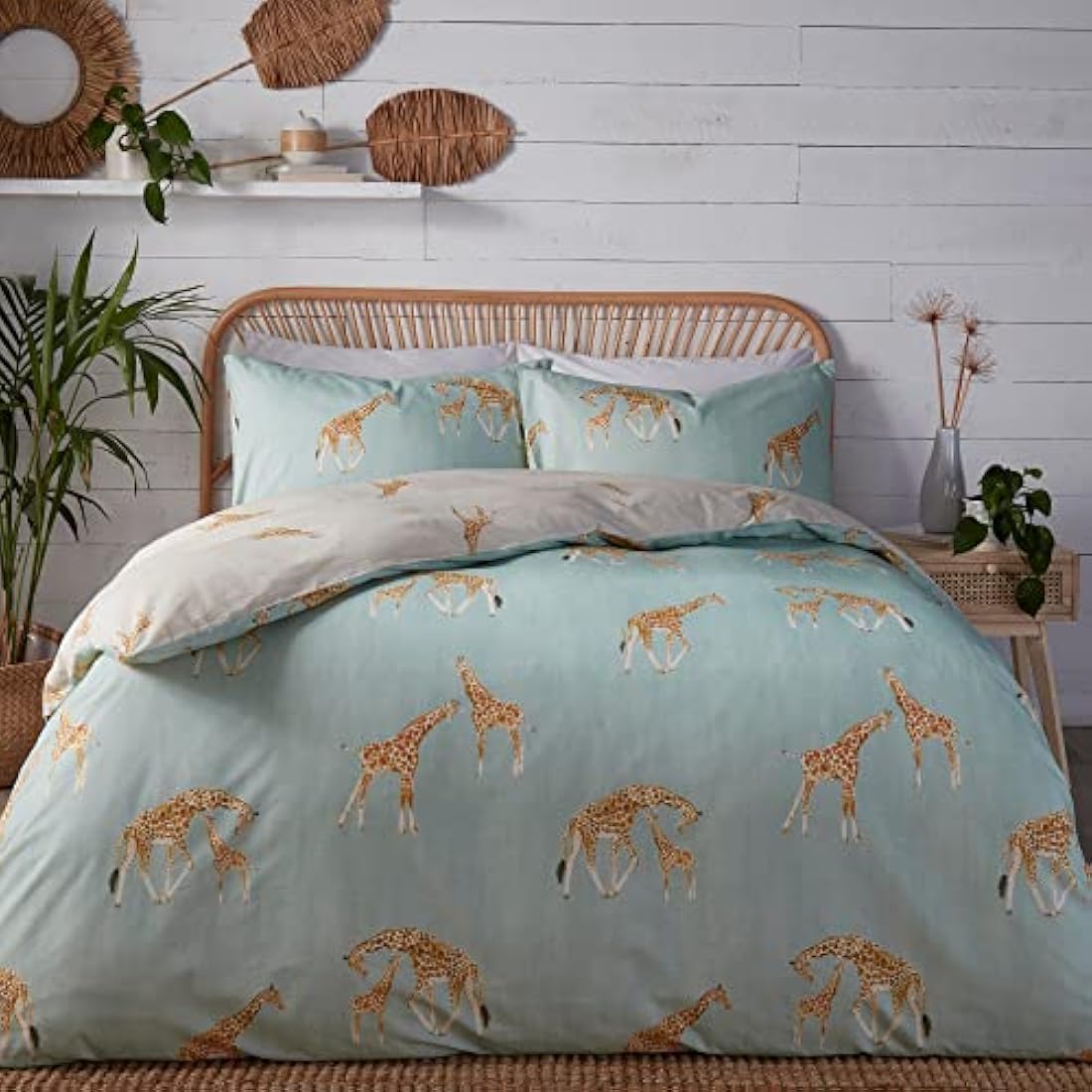 Fusion Milo Giraffe Reversible Duvet Cover Set - Duck Egg Single Bed